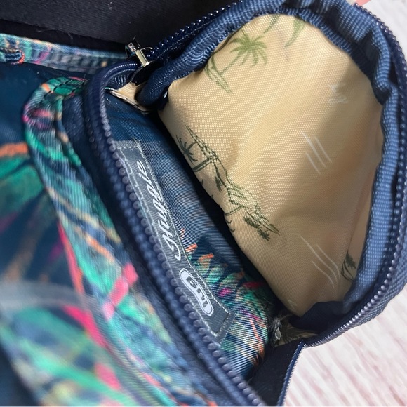 Lug Huggie Crossbody Water Bottle Holder - Picture 7 of 9